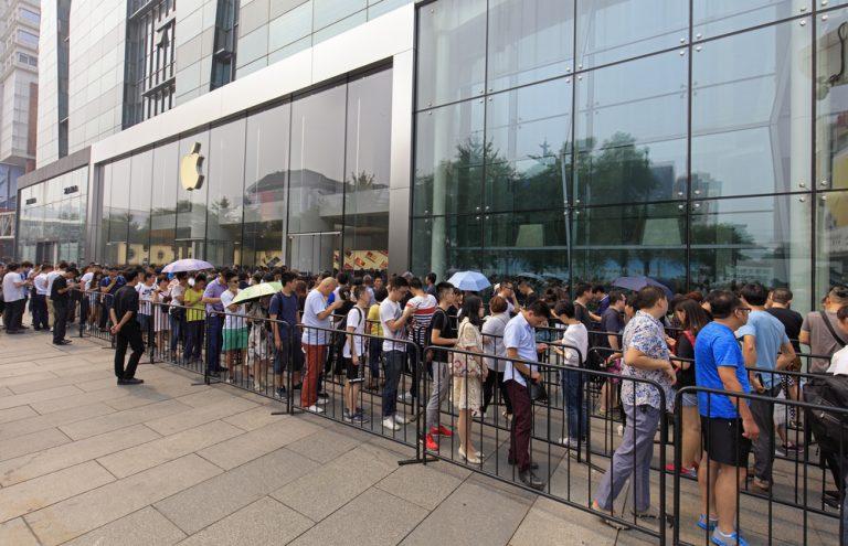 Apple benefits from Galaxy recall as iPhone 7 sales strongest in four years