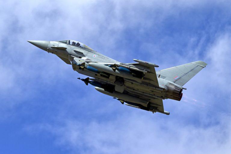 BAE Systems sales rise but guides on a flat 2018