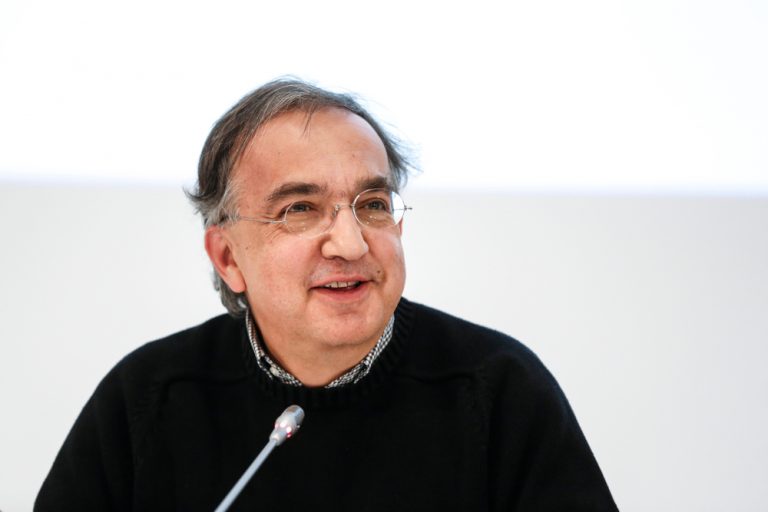 Fiat-Chrysler shares dip as CEO steps down