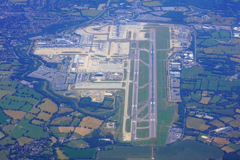 Gatwick announces plans to use second runway