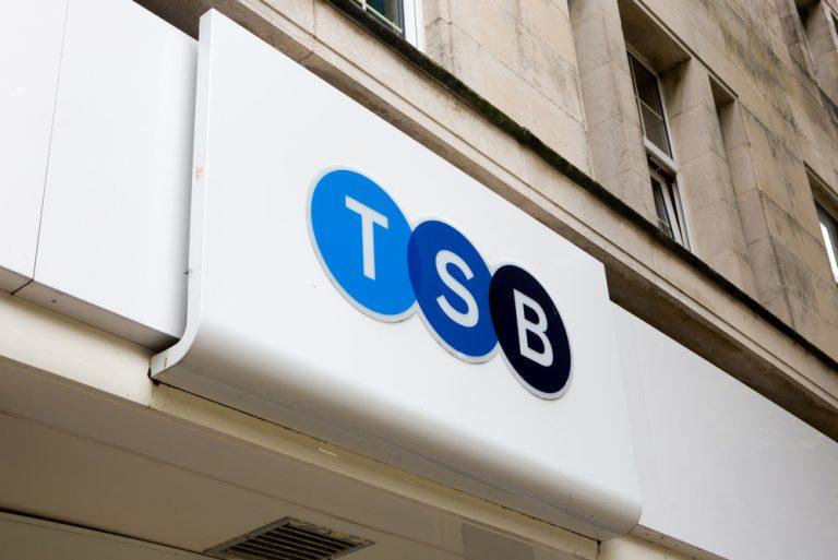 TSB posts £105m loss after IT chaos