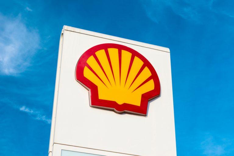 Shell profits down 2%, still beats consensus