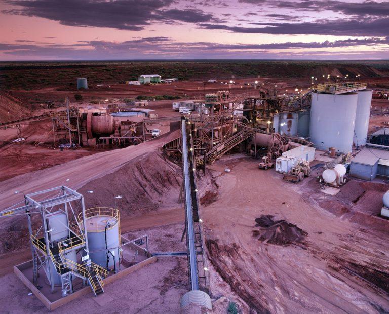 Cora Gold shares bounce on high grade gold discovery