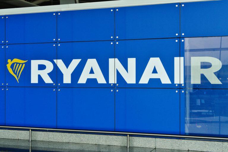 Ryanair announce two more base closures following 737 shortage