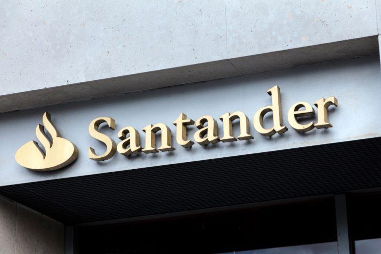 Santander cut senior pension perks