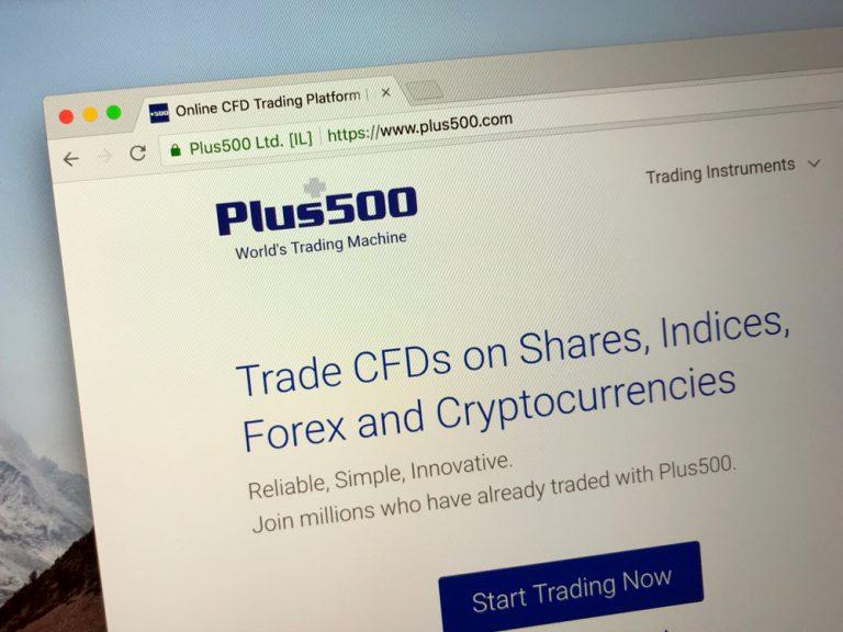Plus500 speculate on lower annual earnings causing shares to dip over 4%
