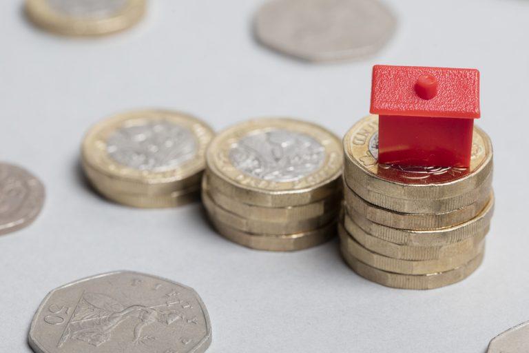 British house prices rise in January