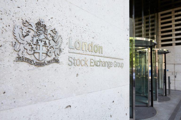 FTSE 100 falls as attention shifts to earnings and warnings of sharp recession