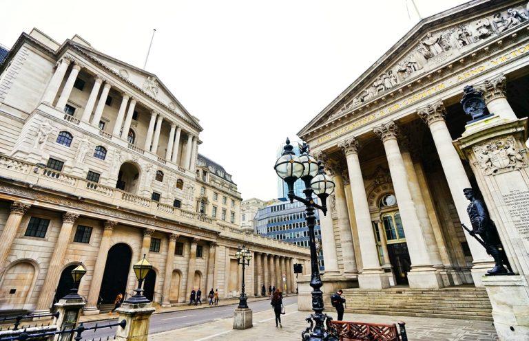 Bank of England sees the UK economy contracting 14% in 2020 and strong recovery in 2021