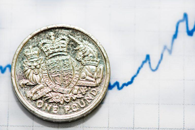 UK economy shrinks record 20.4% in April