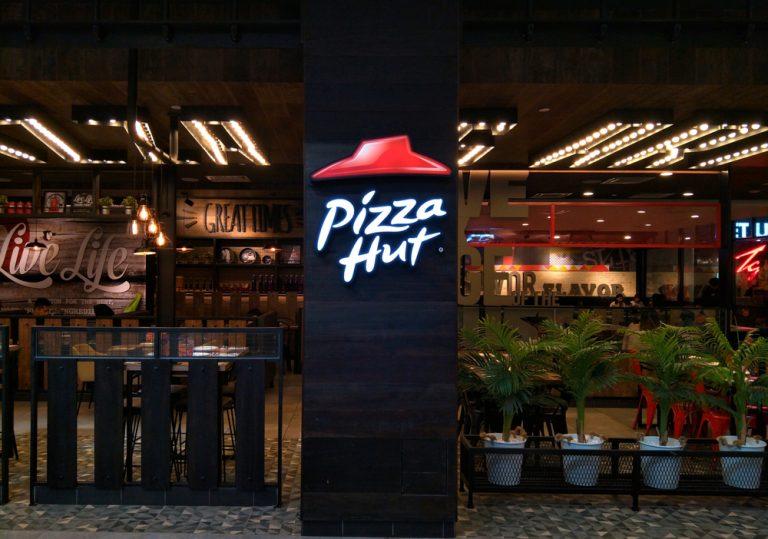 Pizza Hut announces plans to slash 29 sites, 450 jobs