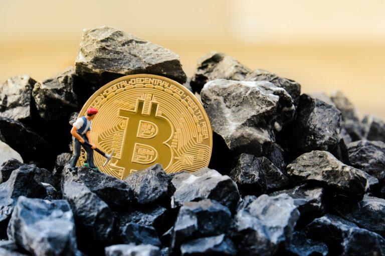 Bitcoin miners’ monthly revenues surged to $551m