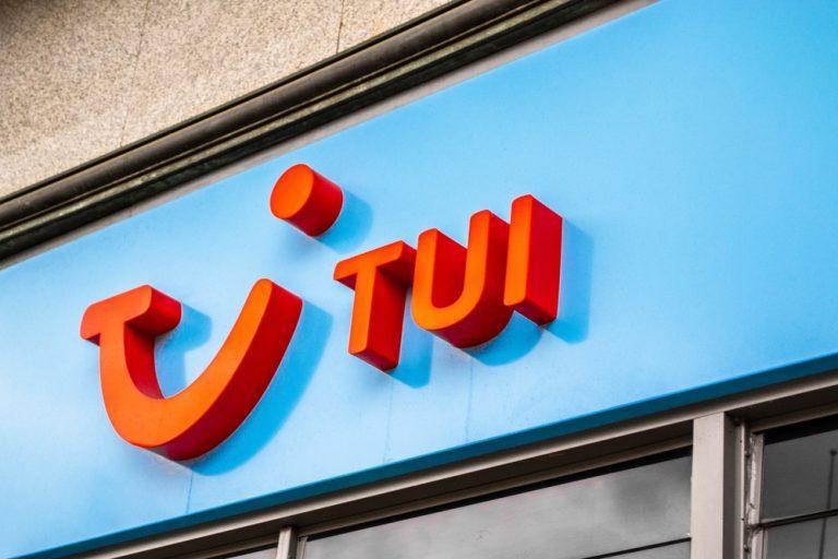 Tui optimistic despite heavy losses as bookings fly in