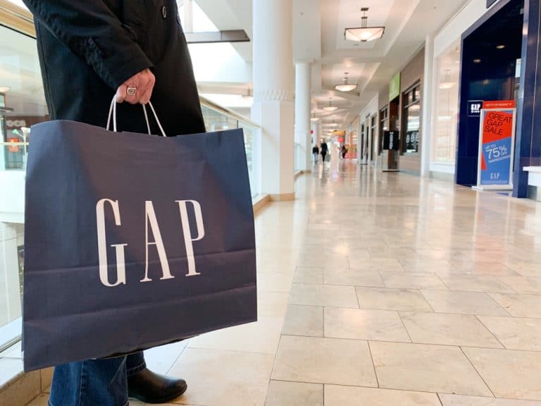 Gap to close all stores across the UK and Ireland