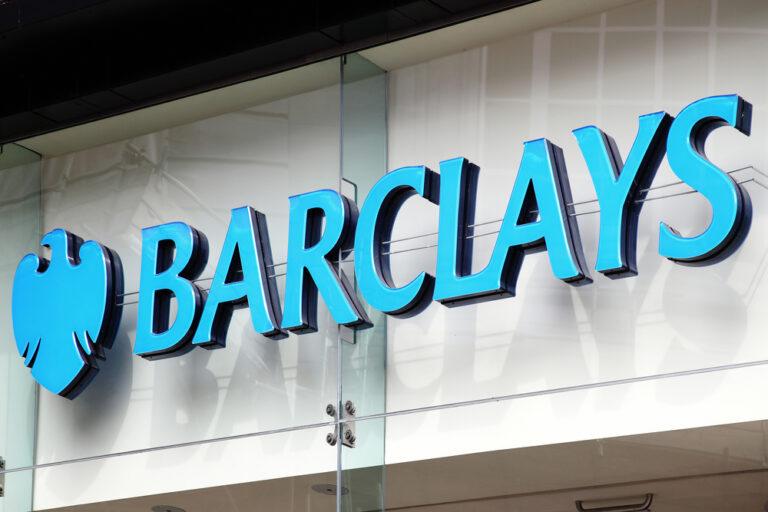 Barclays shares jump as investors cheer £500m buyback