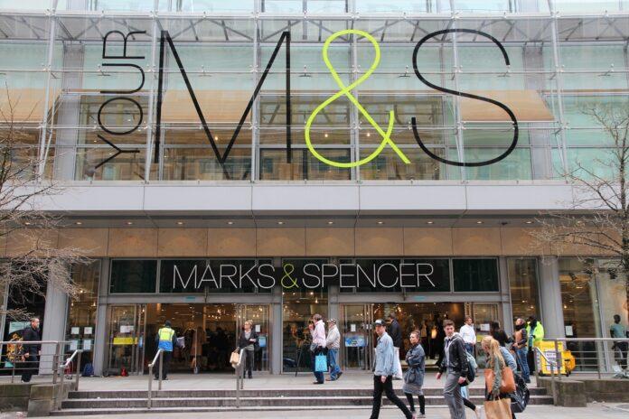 Manchester,,Uk,-,April,22:,People,Visit,Marks,&,Spencer