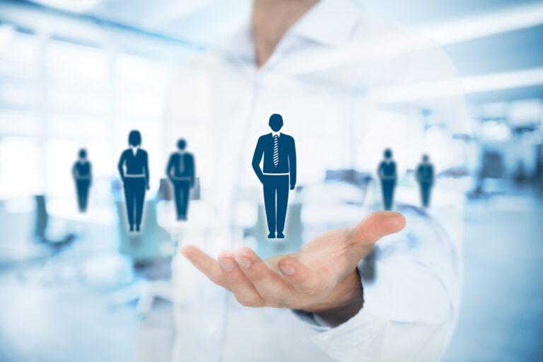 US adds 428,000 jobs in April, ahead of economist estimates