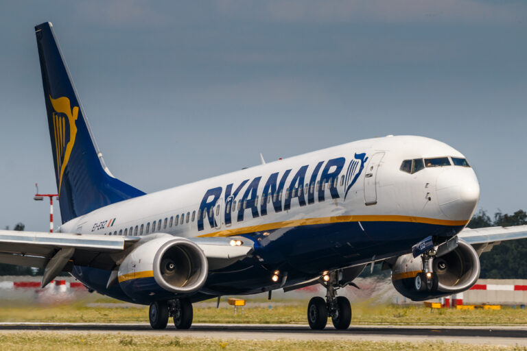 Ryanair shares slip despite announcing record profits