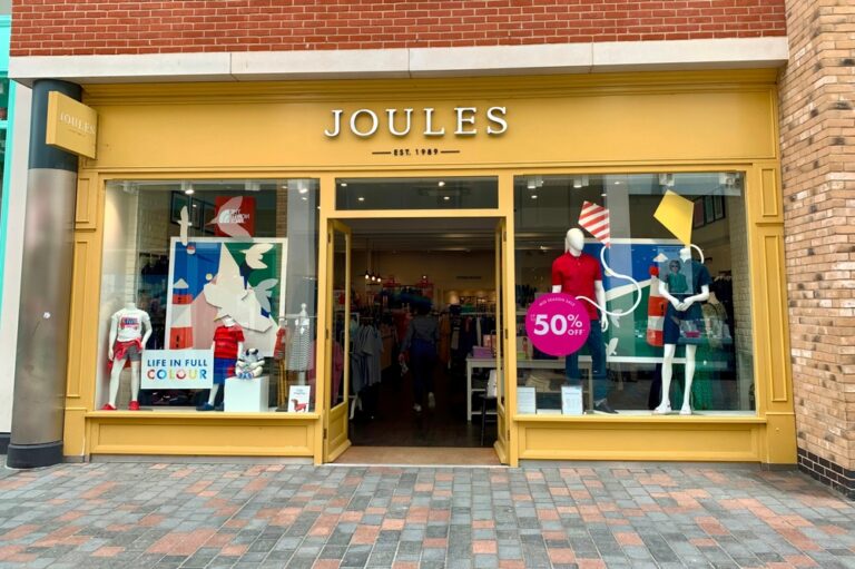 Joules shares tumble as fashion company expects ‘significant loss’ in HY1