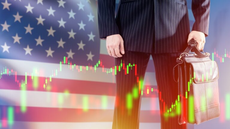 US initial jobless claims fall to 250,000 as labour market remains tight