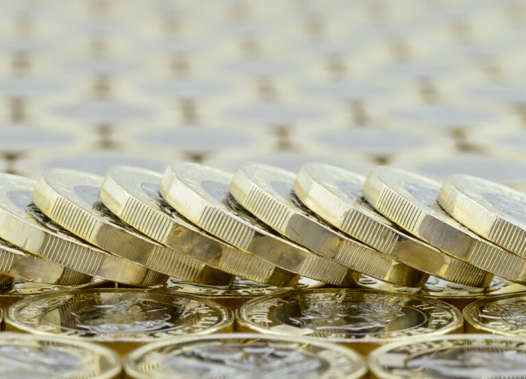 Sterling sinks as dollar index hits 20-year high