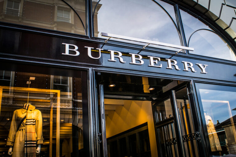 Burberry shares sink on outlook warning