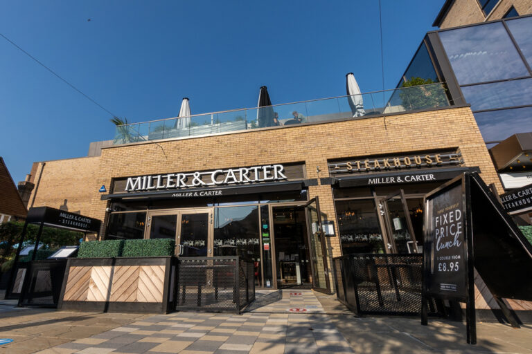 Mitchells & Butler outperforms pubs sector