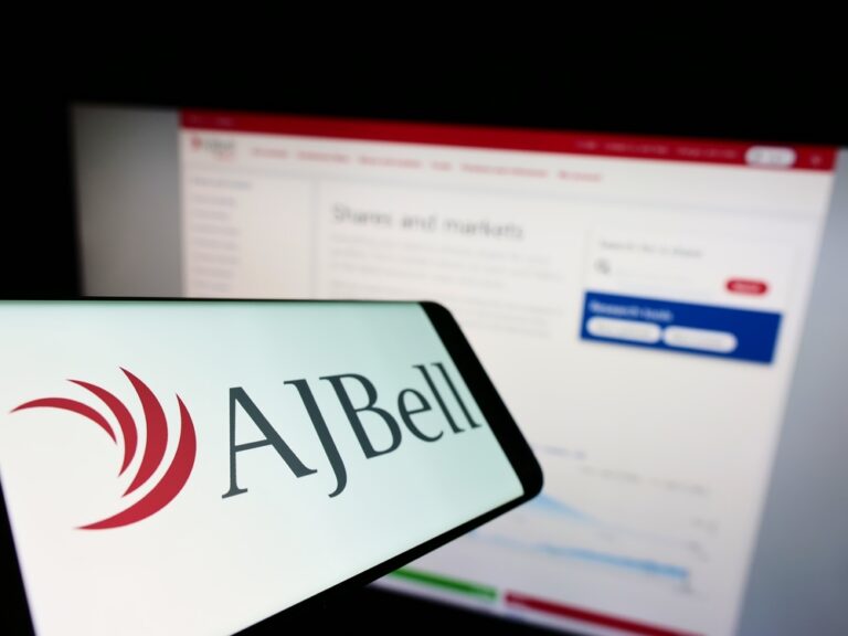 AJ Bell revenues jumps as customer numbers swell